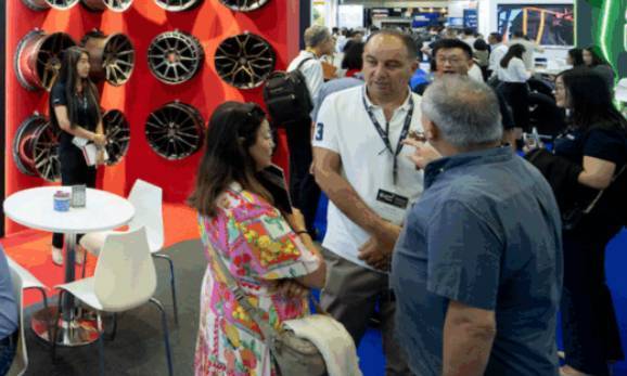 2024年泰国曼谷国际轮胎、汽车维修设备、工具、零件和配件展览会：与尼纳斯的访谈
