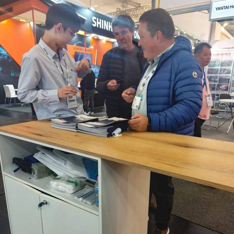 铨冠集团亮相EMO 2025，向世界展现中国智造。