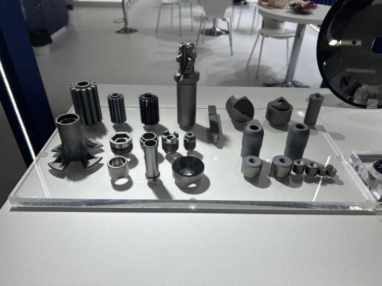 [展会快讯] 九江金鹭闪耀2025德国EMO展首日