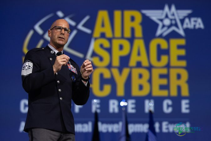 空天军协会年度会议吸引近1.8万人参与