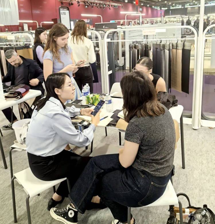 【展会速递】岱银集团金康毛纺参展2025法国Premiere Vision 秋冬面料展