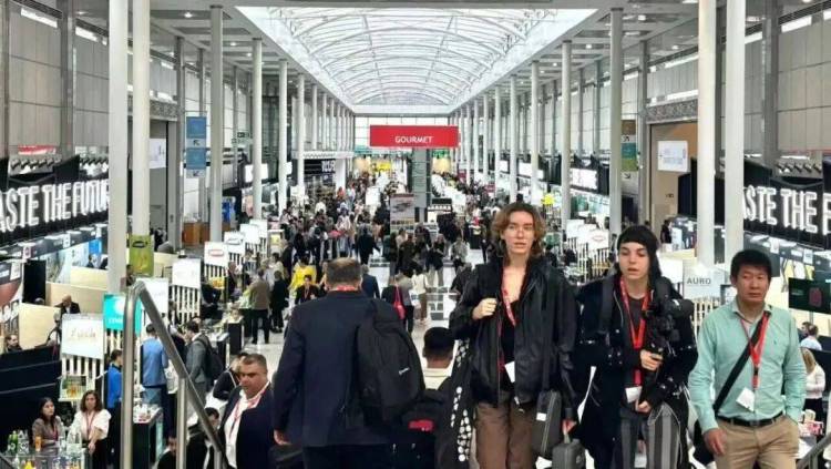 冠农闪耀2025年德国科隆世界食品展，让世界品味新疆味道！