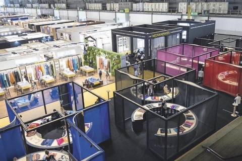 意大利米兰琳琅沛丽皮革展春季展会现场图片