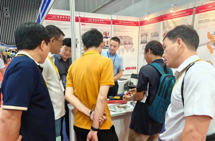 深圳市振雄模具配件参展2025越南国际塑料橡胶工业展圆满落幕!