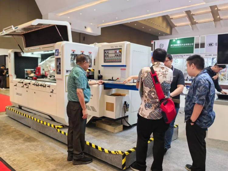 盛况直击 | 2025印尼木工展，青城机械闪耀雅加达！