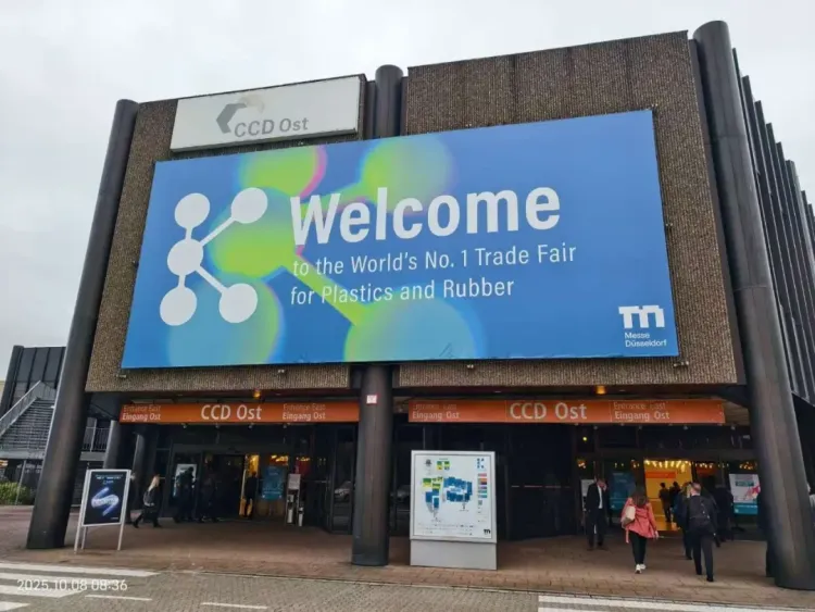 K展首日 | 焕新你的注塑体验！华大机械携全电动智能注塑方案惊艳亮相2025年德国K展