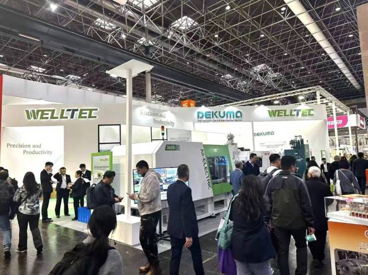 K展首日 | 焕新你的注塑体验！华大机械携全电动智能注塑方案惊艳亮相2025年德国K展