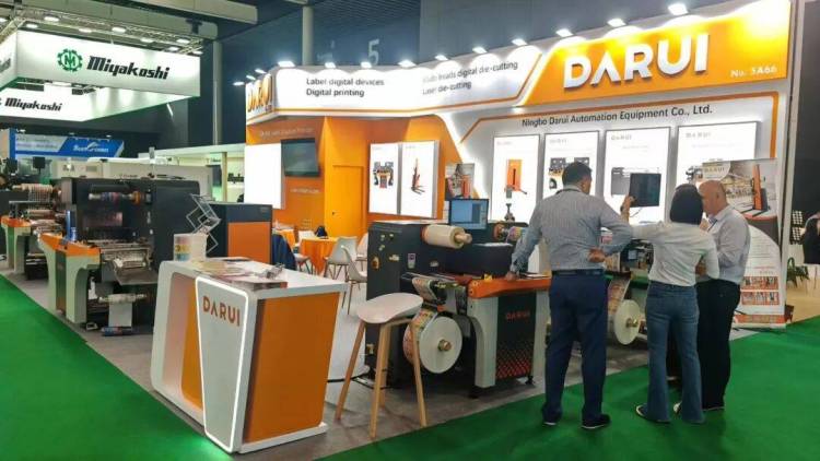 浙江大锐激光印刷科技展会直击 | 走进2025年欧洲标签印刷展DARUI火爆现场！