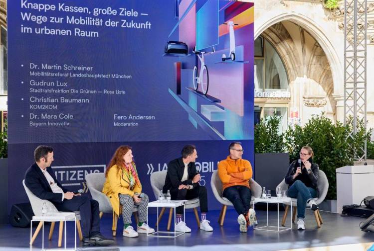 德国汉诺威国际商用车展览会 IAA MOBILITY 展示行业表现和创新实力