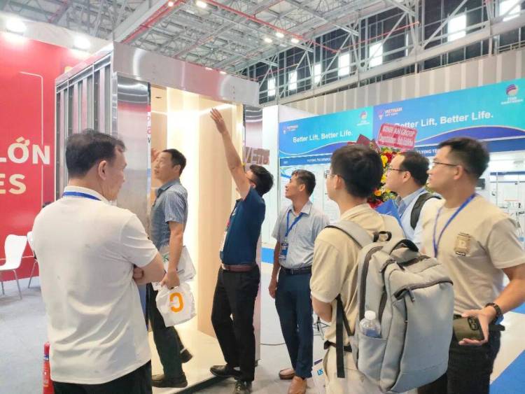 载誉前行！美迪斯电梯荣获2025年越南国际电梯展“产品先锋奖”