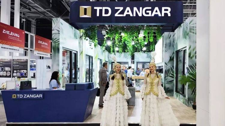 天东门窗闪耀2025年哈国建材展，以科技匠心共筑绿色未来！