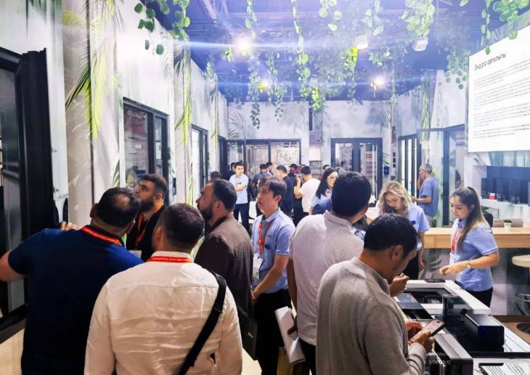 天东门窗闪耀2025年哈国建材展，以科技匠心共筑绿色未来！
