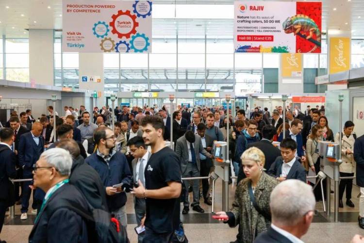 盘起工业闪耀2025德国K展国际塑料橡胶展