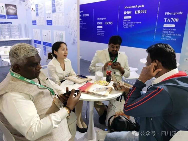 直击德国K展现场！四川汉江闪耀2025年世界橡塑舞台