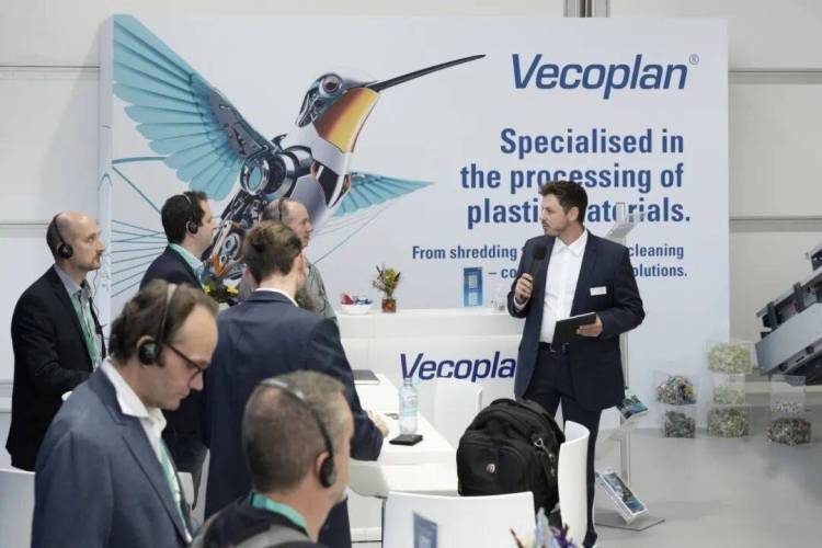 塑界之力：K展2025盛大开幕！共同见证绿色与智能的未来