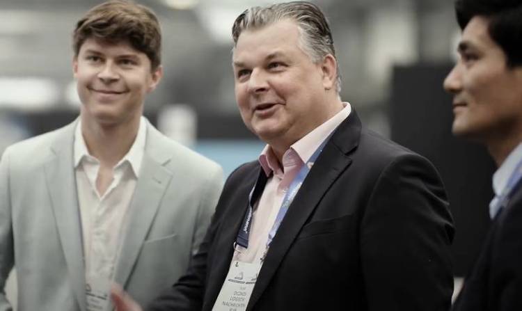 德国杜塞尔多夫国际移动机器人展览会：DHL全球货运商业经理Lydia Margareta出席