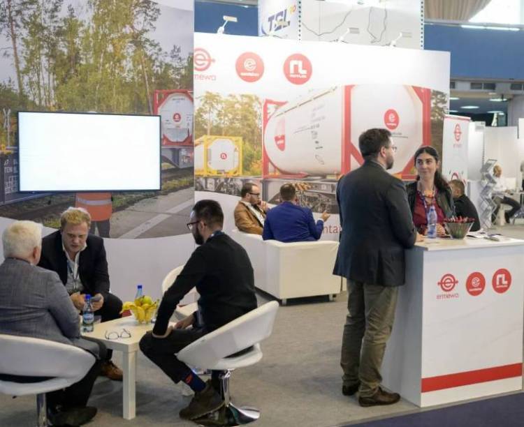 2025年法国巴黎国际休闲车展览会：设专属停车区