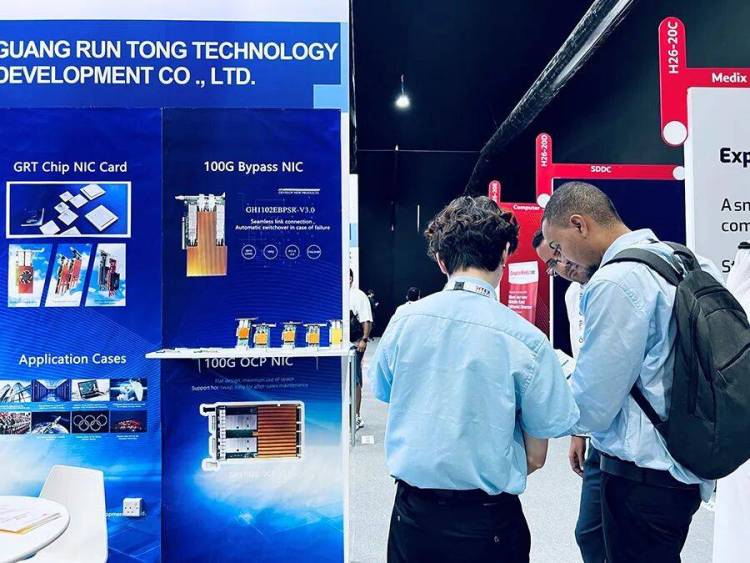 GITEX 2025光润通自主光通信方案引中东市场热切关注