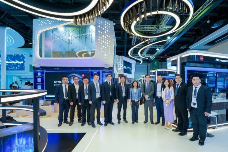 新华三携AI创新成果闪耀GITEX GLOBAL 2025 共启“Synergy+”智能未来