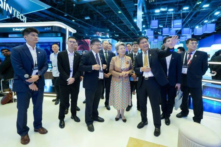 新华三携AI创新成果闪耀GITEX GLOBAL 2025 共启“Synergy+”智能未来