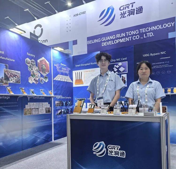 GITEX 2025光润通自主光通信方案引中东市场热切关注