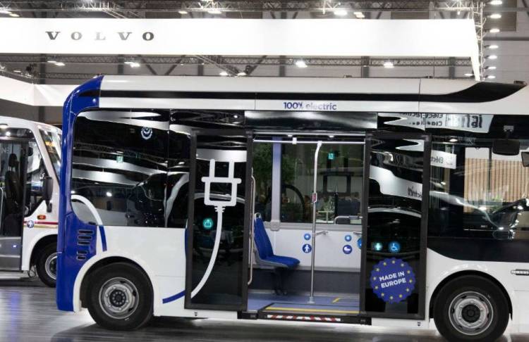 2025年比利时布鲁塞尔世界客车展览会：宇通IC12E亮相