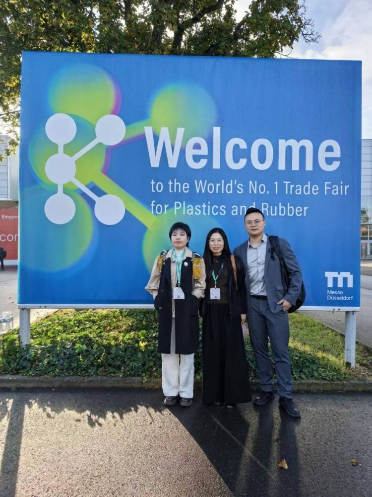 思立可科技K展2025归来：十五年同行，以创新材料兑现对未来的承诺