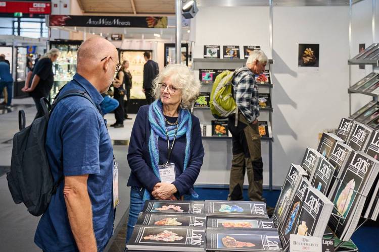 德国矿产展：矿物与化石领域的知识来源