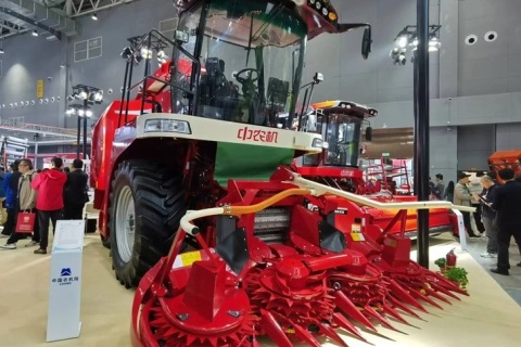 临沂农业机械展展会现场图片