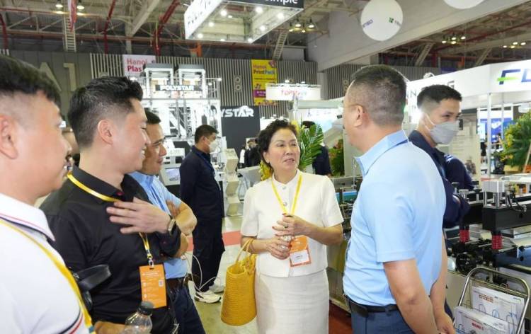 2025年尼日利亚拉各斯国际涂料贸易展览会：安徽美佳新材料有限公司亮相