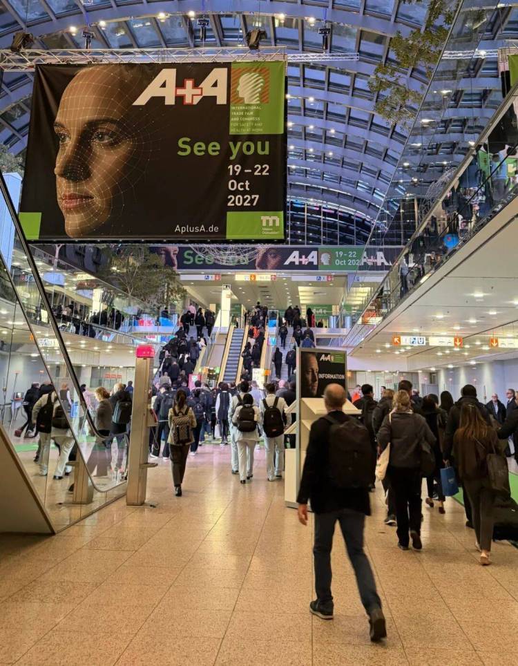 劳保届全球顶流盛会——山东润东纺织科技参展德国A+A劳保用品展 2025盛大开幕！