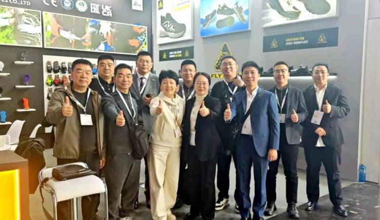 智护全球 安筑未来 | 唯安2025年德国职业安全与健康展A+A之旅