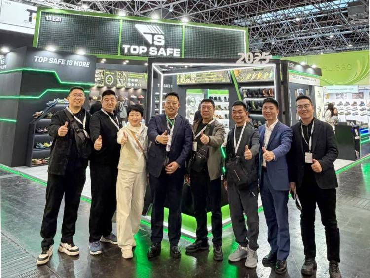 智护全球 安筑未来 | 唯安2025年德国职业安全与健康展A+A之旅