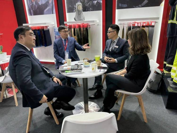 聚焦德国杜塞尔多夫国际劳动安全及健康用品展A+A 2025：沣晟泰新材料的全球化新征程