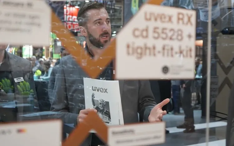 直击德国杜塞尔多夫劳保展A+A 2025｜uvex多款新品全球首发！