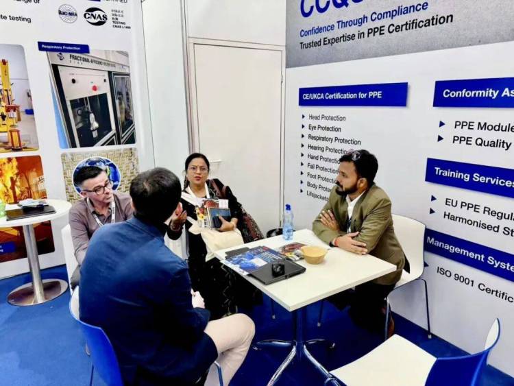 德国国际职业安全与健康展A+A 2025次日精彩继续，CCQS展台热度不减，CE颁证引关注
