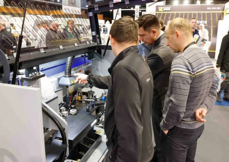 2025年比利时布鲁塞尔国际绿色科技及环境展览会：AI与物联网在桥梁维护中的应用