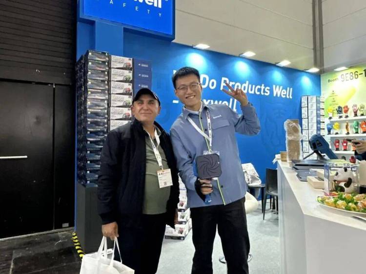 欧洲首秀！瑞氪维尔Raxwell亮相2025德国劳保展