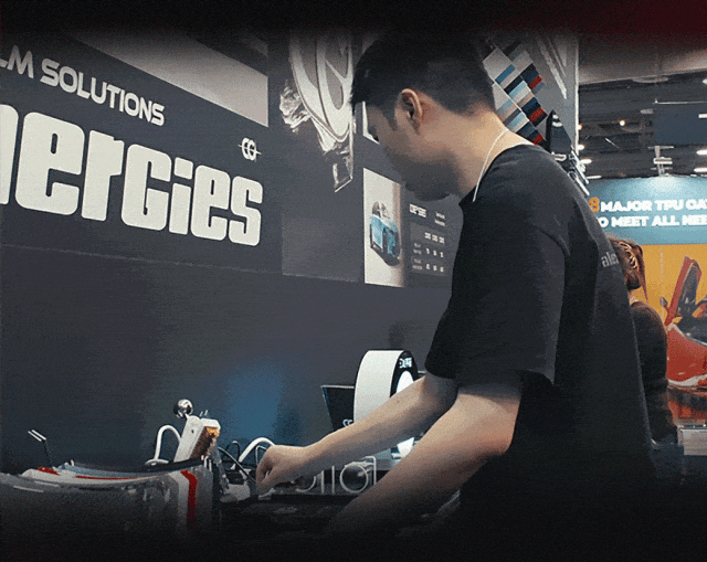 2025驭能宇宙SEMA展圆满收官！「宇宙超膜」燃动全球改装圈，中国智造圈粉世界