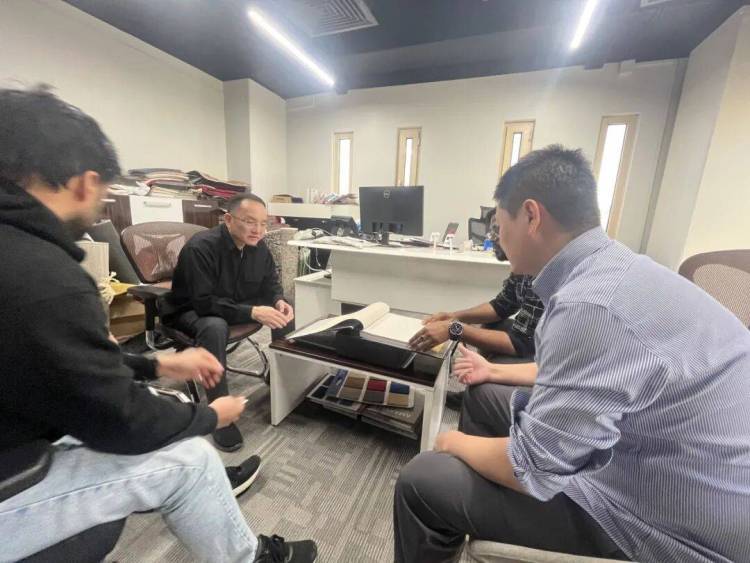 玉兰集团惊艳亮相2025年沙特利雅得国际建材展！