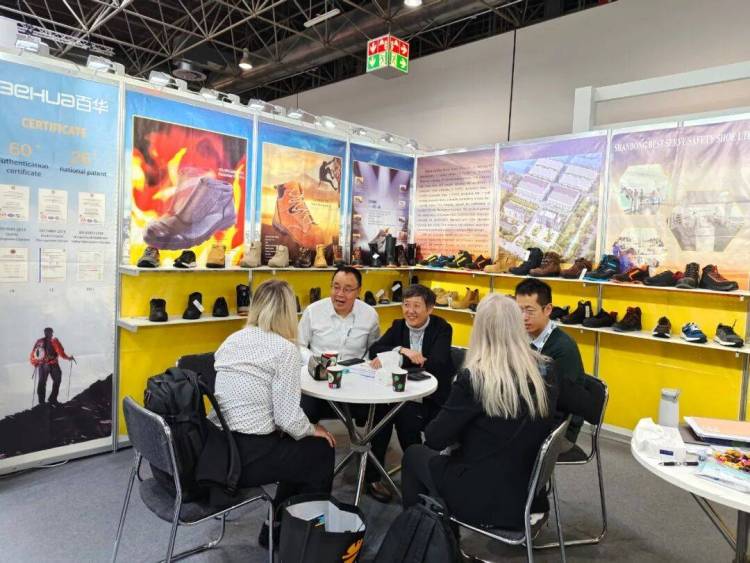 聚焦德国劳保展2025 A+A：百华鞋业携新品，开启防护新体验！