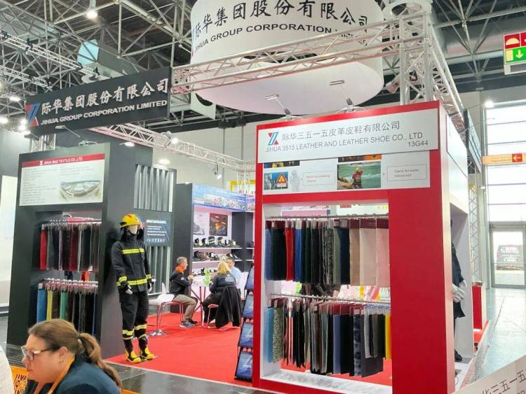 【拓市场】际华股份携产品矩阵亮相2025年A+A劳保展德国杜塞尔多夫展览中心