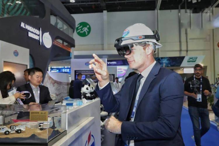 【东方物探公司】BGP 亮相2025年阿布扎比石油展