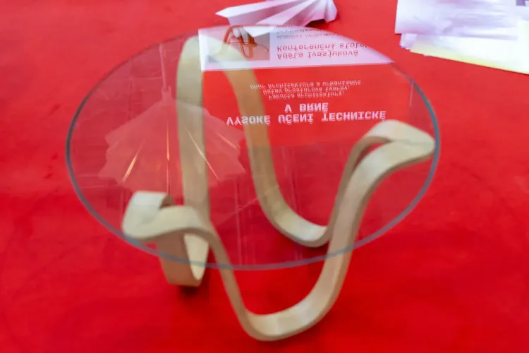 捷克布尔诺国际家具及家居用品展览会：MOBITEX 2025青年设计师作品展荣获五项大奖