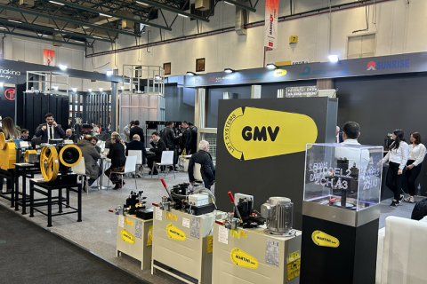 乌兹别克斯坦电梯展览会展会现场图片