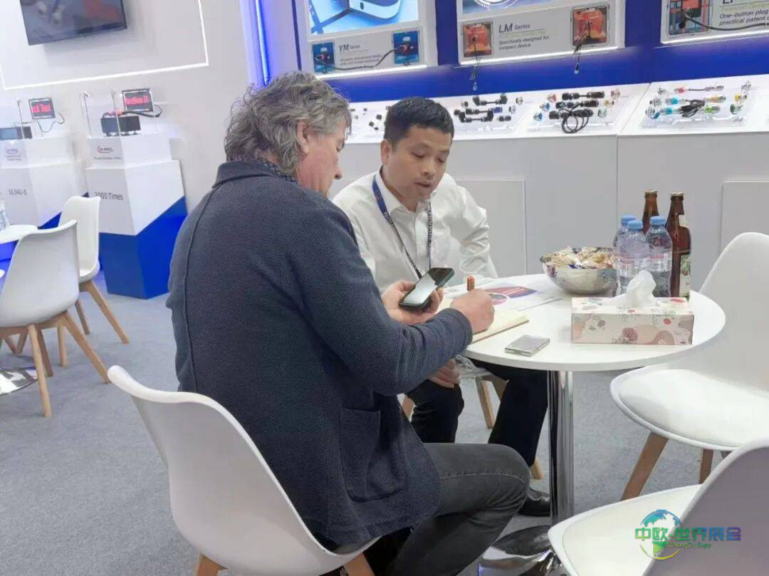 展会首日 | Cnlinko凌科电气直击2025德国纽伦堡工业自动化展，凌科燃动现场