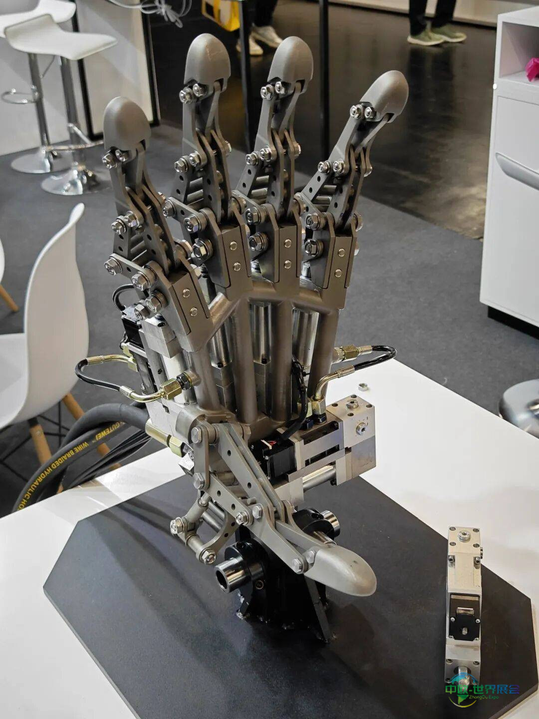 矩控新辰SPS 2025展首日回顾：矩控新辰携生态伙伴闪耀德国纽伦堡，定义边缘AI控制新范式