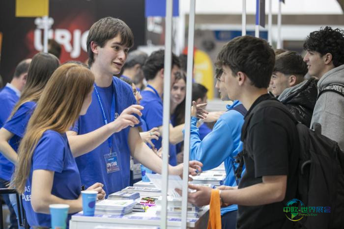 AULA 2025展会局部场景