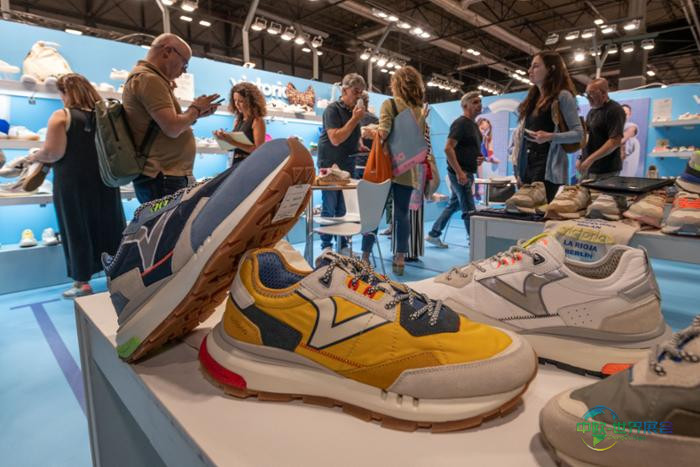 MOMAD展会现场图