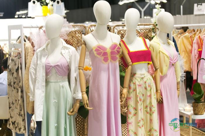 MOMAD展会现场图